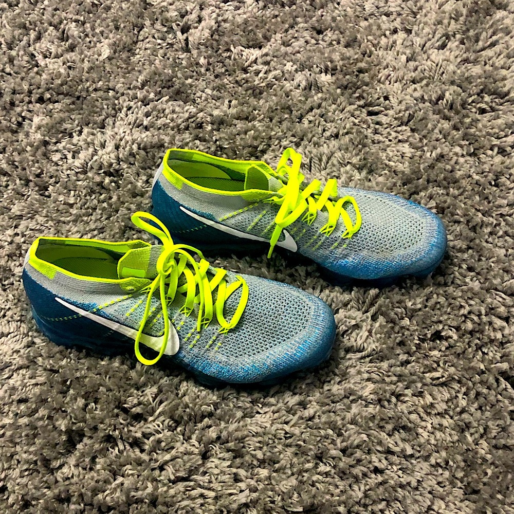 *Rare* Mens Sz 10.5 Nike Vapormax - Gray/Blue/Yllw